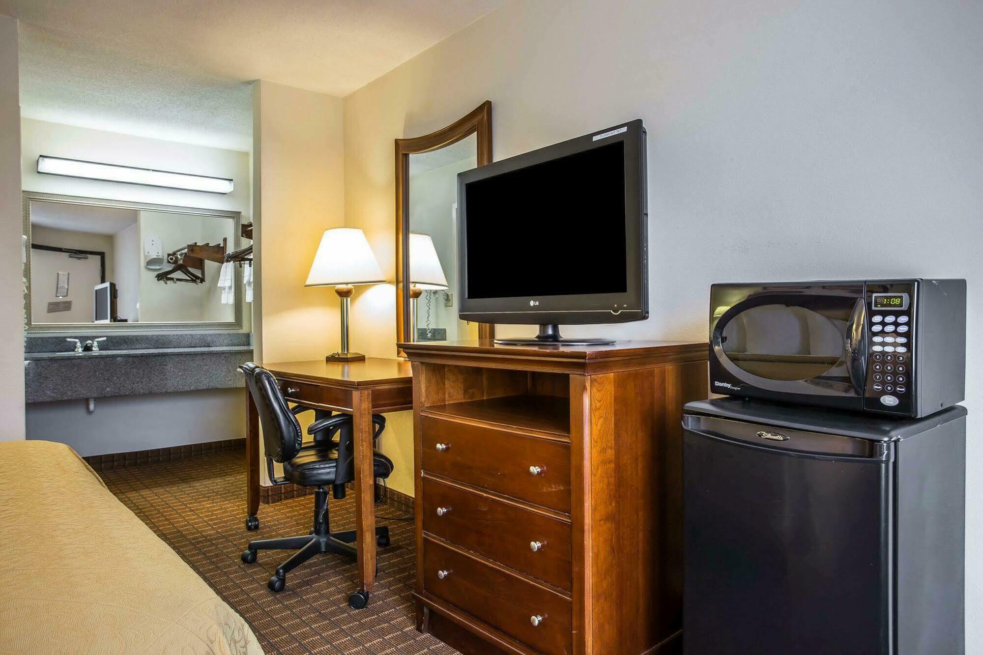 Quality Inn Fort Jackson Κολούμπια Εξωτερικό φωτογραφία